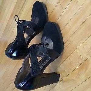 Libby. Edelman High Heel shoes, size 7, black